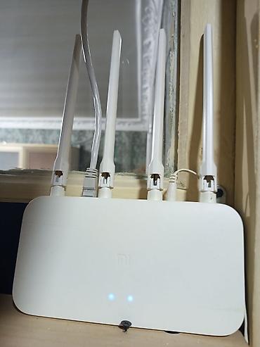 hamam mebelleri: 1 otaq 1 quxna hamam ayaq yolu içeride internet var muşderi ferqi — 5