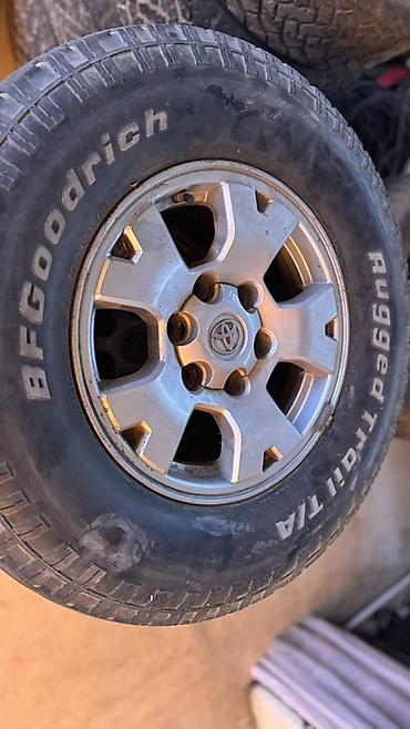 Колесо в сборе для внедорожника/пикапа. - Шина: BFGoodrich Rugged lalafo.kg да — 1 Колесо в сборе для внедорожника/пикапа. - Шина: BFGoodrich Rugged — 1