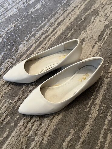 женские кожаные туфли размер 35: Туфли 36, цвет - Белый