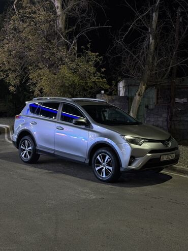 радио магнитафон: Toyota RAV4: 2017 г., 2.5 л, Автомат, Бензин, Кроссовер