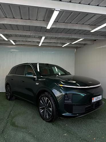 Продажа авто: Lixiang L6: 2025 г., 1.5 л, Автомат, Гибрид, Внедорожник — 2