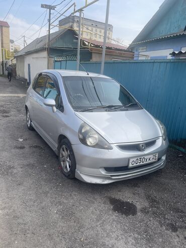 хонда фит жас: Honda Fit: 2002 г., 1.5 л, Автомат, Бензин, Хетчбек