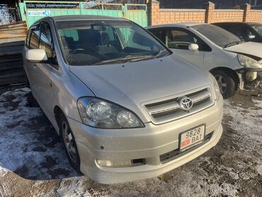 Toyota: Toyota Ipsum: 2003 г., 2.4 л, Автомат, Бензин, Минивэн