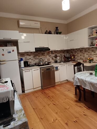 Həyət evləri və villaların satışı: 3 otaqlı, 250 kv. m, Yeni təmirli — 4