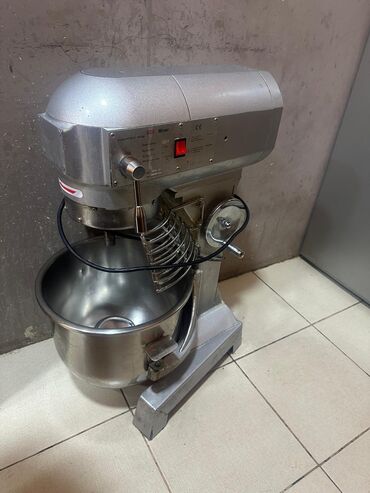 Digər restoran, kafe avadanlığı: 20litlrik Mikser xemiryoguran 790 Azn. Unvan Xirdalan. Shirin x