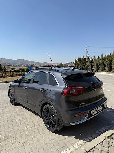 Kia: Kia Niro: 2017 г., 1.6 л, Автомат, Гибрид, Хэтчбэк — 5
