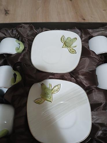 kanta za drva: Porcelanski set šoljica za espresso/kafu sa tanjirićima – 6 delova - — 4