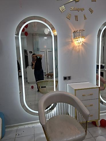 Salon, tibbi mebel dəsti: Salon mebeli dəsti Tərkib: - Resepsiyon/administrator stolu — 5