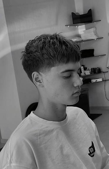 Парикмахеры: Парикмахер Универсал. Процент — 8