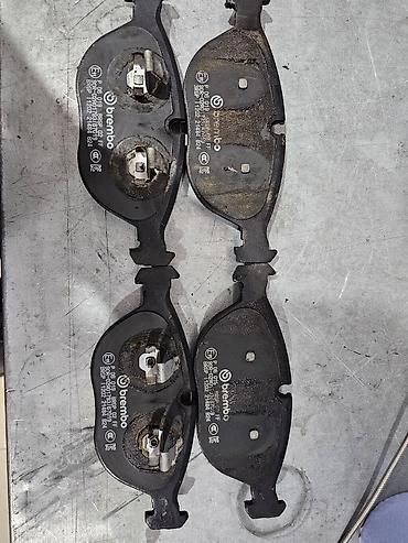 brembo gold: Передняя тормозная колодка Универсальный Новый — 1
