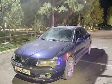 максус авто: Mitsubishi Carisma: 2002 г., 1.6 л, Кол менен иштөөчү, Бензин, Седан — 4