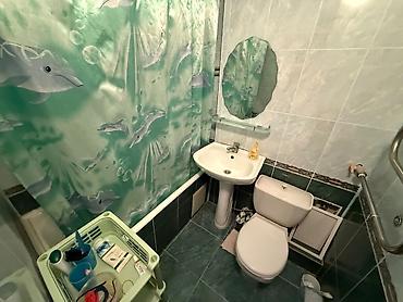 продаю дом под ипотеку: 1 комната, 33 м², 6 мкр 104 серия, 4 этаж, Косметический ремонт — 5