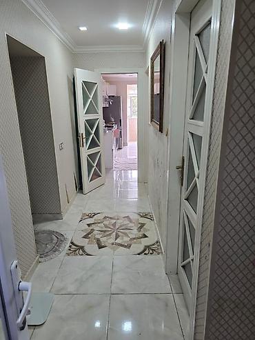 cepis satisi: Bakı, 3 otaqlı, Köhnə tikili, m. Memar Əcəmi, 68 kv. m — 3