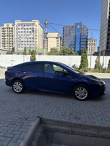электро мобиль мини танк 300: Toyota Prius: 2018 г., 1.8 л, Вариатор, Гибрид, Хэтчбэк — 8