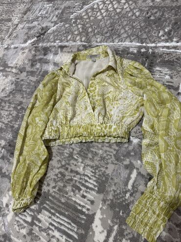 Брючные костюмы: Набор женской одежды в классическом стиле (4 предмета): 1) Черная — 2