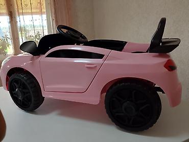 laptop za decu igracka: Dečiji električni auto – rozi “Super Car” (stil Audi RS8) - Pogon na — 7