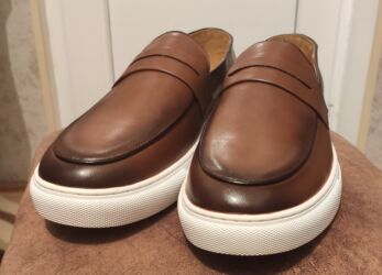 Ayaqqabılar: Məhsul: Kişi loaferləri - Stil: Penny loafer dizaynı, slip-on