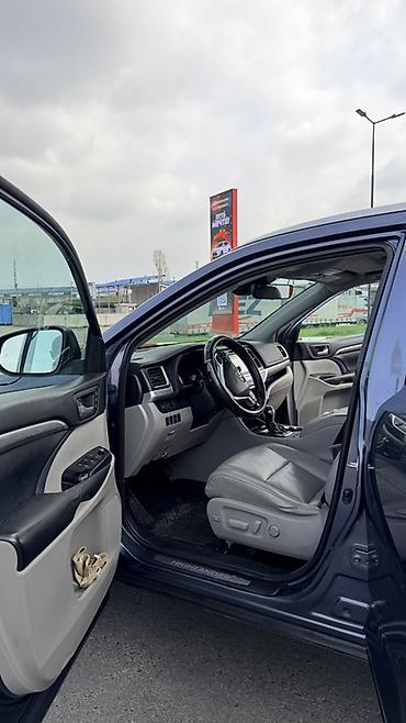 Toyota: Toyota Highlander: 2017 г., 3.5 л, Автомат, Кроссовер — 6