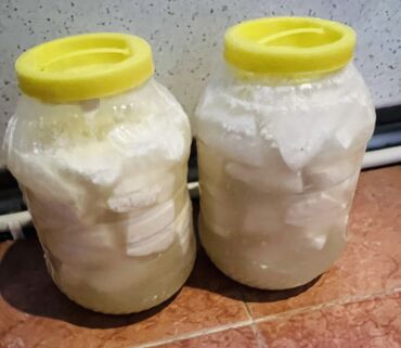 Молочные продукты и яйца: Pendir Naxcıvan pendiri Duzlu pendirdi İnek ve qoyun pendiridi İnek