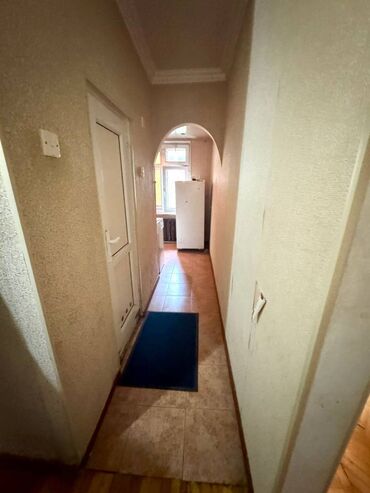 Uzunmüddətli kirayə mənzillər: Yasamal rayonu, Elmlər metrosunun yaxını, Nəşriyyatın qarşısı, köhnə — 8