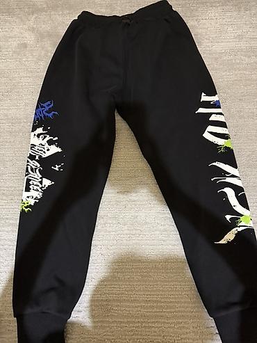 Спортивная одежда: Черные спортивные брюки - Размер: XL - Состав ткани: 70% хлопок — 2