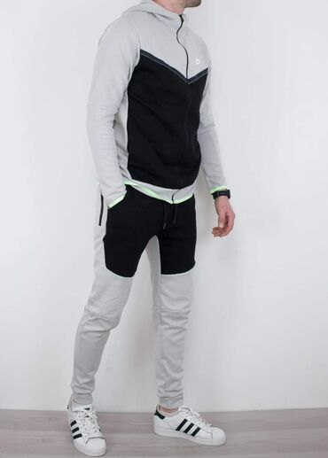 Trenerke: TOP PONUDA Veličina S M L XL XXL Cena 5300 dinara Moguca zamena — 7