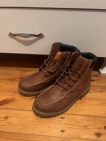 Botinkalar: Tebi deri 42 razmer bot batinka 41 de geyne biler menim ayagim 41do — 4