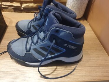 angelina jones obuca beograd: Ankle boots, Adidas, Size - 33