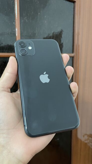 Apple iPhone: IPhone 11, Б/у, 128 ГБ, Черный, Зарядное устройство, Защитное стекло, Чехол, 81 %