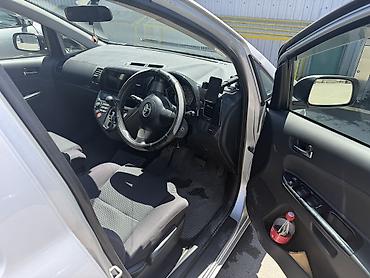 step vagon: Toyota WISH: 2003 г., 1.8 л, Автомат, Бензин, Минивэн — 8