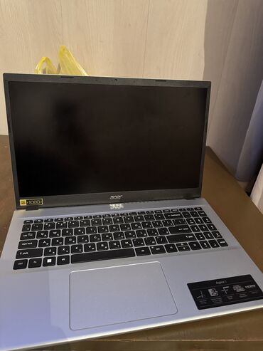 Ноутбуки: Ноутбук, Acer, 8 ГБ ОЗУ, Intel Core i3, 15.6 ", Б/у, Для несложных задач, память SSD