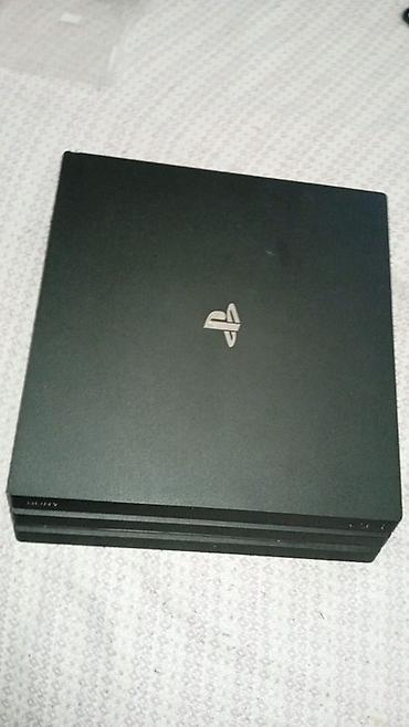 4 mom: PlayStation 4 Pro (CUH-7116B) oyun konsolu paketi Komplekt: - PS4 Pro — 6