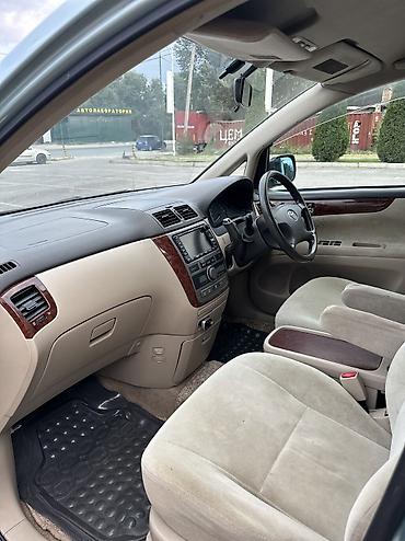 продаю коврик: Toyota Ipsum: 2001 г., 2.4 л, Автомат, Бензин, Минивэн — 9