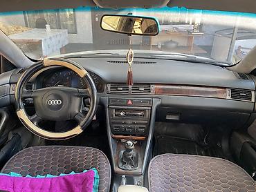аудио касеты: Audi A6: 1999 г., 1.8 л, Механика, Бензин, Универсал — 9