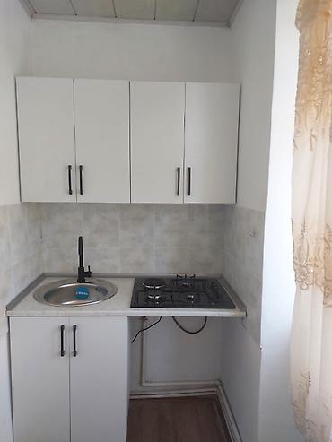 kreditle satilan evler: Bakı, Qaraçuxur qəs., 2 otaqlı, Köhnə tikili, m. Neftçilər, 45 kv. m — 6