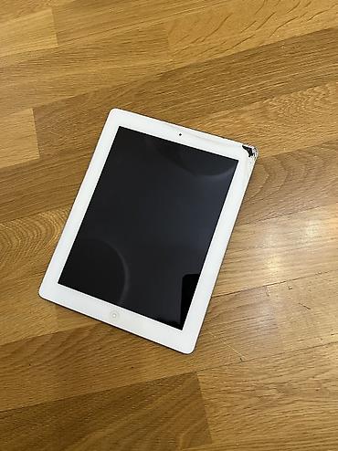 IPad 2 – 32 GB, vəziyyəti yaxşıdır. iOS versiyası 9.3.5-dir, buna görə