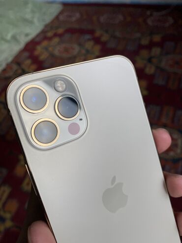 сотовые телефоны б у: IPhone 12 Pro, Колдонулган, 128 ГБ, Заряддоочу түзүлүш, Коргоочу айнек, Каптама, 78 %