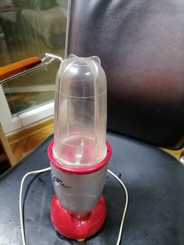 Blenderi, mikseri: Blender 500w manji Fišer Nemačka sa jednom posudom
 Mirjevo — 4