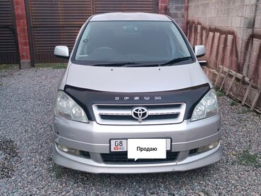 продаю или миняю: Toyota Ipsum: 2002 г., 2.4 л, Автомат, Бензин, Вэн/Минивэн