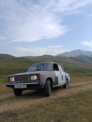 VAZ (LADA): VAZ 2107 sedan - Kuzov: 4 qapılı, ağ rəng (bir neçə yerdə astar və — 7
