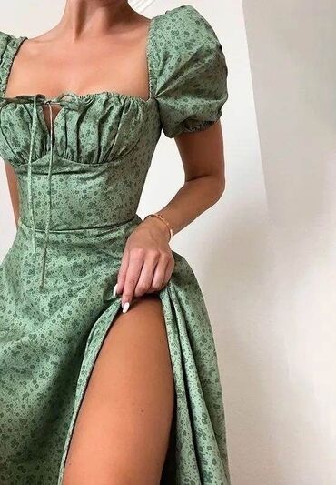 Haljine: 2800 na lalafo.rs — 3 Haljine: 2800 — 3