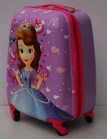 Rančevi, torbe i koferi: Dečiji kofer na točkiće sa motivom princeze Sofije. Kofer ima — 5