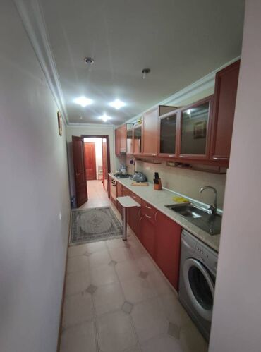 Uzunmüddətli kirayə mənzillər: Mənzil kirayə verilir. 9.7 mərtəbə, 2 otaq, 76 kv, Memar Əcəmi, tam — 3