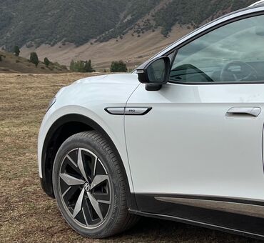 продаю или менаю: Volkswagen ID.4: 2021 г., Электромобиль, Кроссовер
