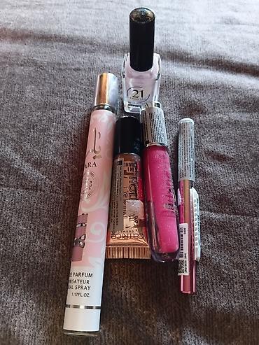 Kozmetički set – parfem, sjajevi za usne, gel za obrve, sloj za nokte — 2