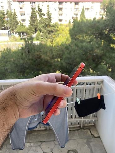 iphone tecili: IPhone 13, 256 GB, Qırmızı — 10