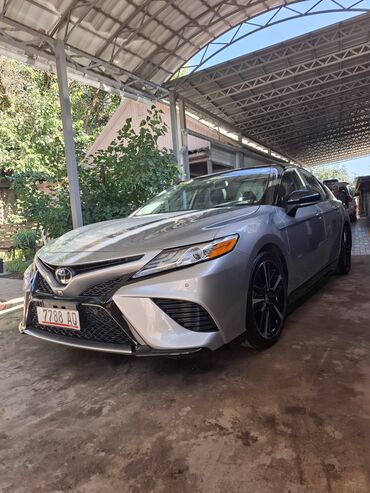 срочно продаю камри: Toyota Camry: 2020 г., 2.5 л, Автомат, Бензин, Седан