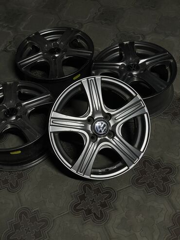Диски: Литые Диски R 15 Volkswagen, Комплект, отверстий - 4, Б/у — 1