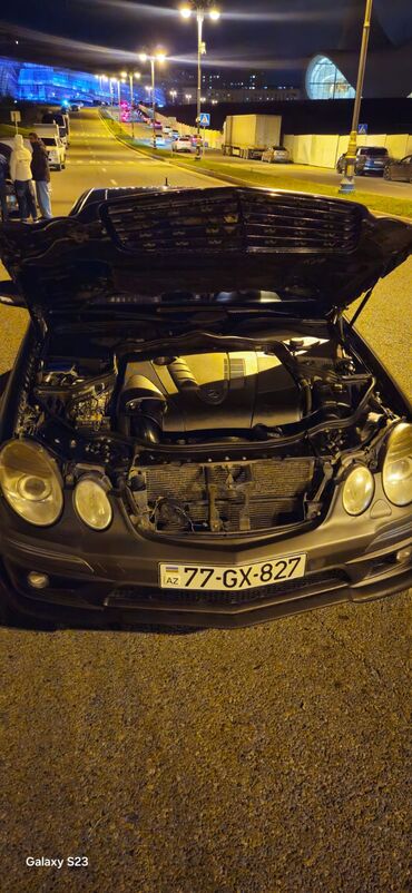 Mercedes-Benz: Mercedes‑Benz E‑Class (W211) sedan Xüsusiyyətlər: - Kuzov: sedan — 3