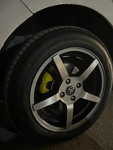185 65 14 type 1: Toyota üçün orijinal üslubda 5 küllü yüngül lehimli disklər və şin — 1